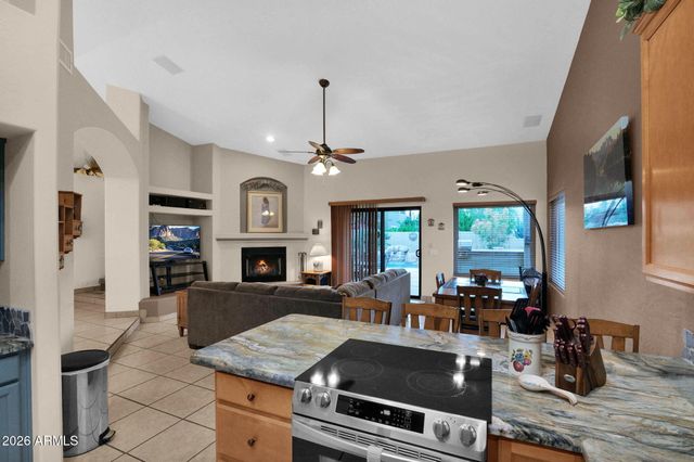 9982 E FOOLS GOLD Place, Gold Canyon, AZ 85118