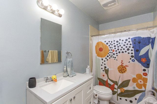 2074 W Monterey Ave, Stockton, CA 95204