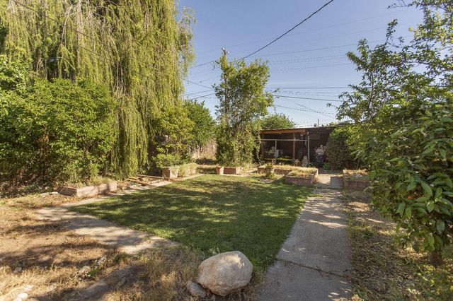 2074 W Monterey Ave, Stockton, CA 95204