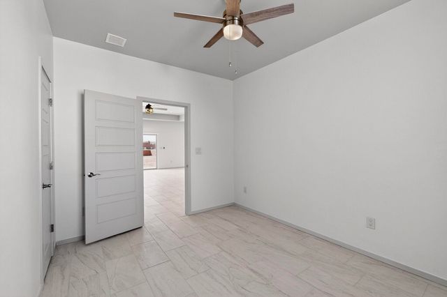 920 NightGlow Avenue NE, Rio Rancho, NM 87144