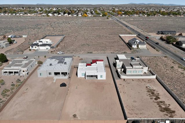 920 NightGlow Avenue NE, Rio Rancho, NM 87144
