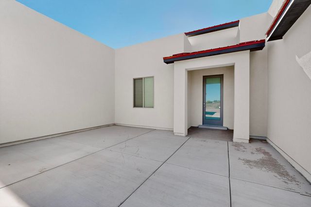 920 NightGlow Avenue NE, Rio Rancho, NM 87144