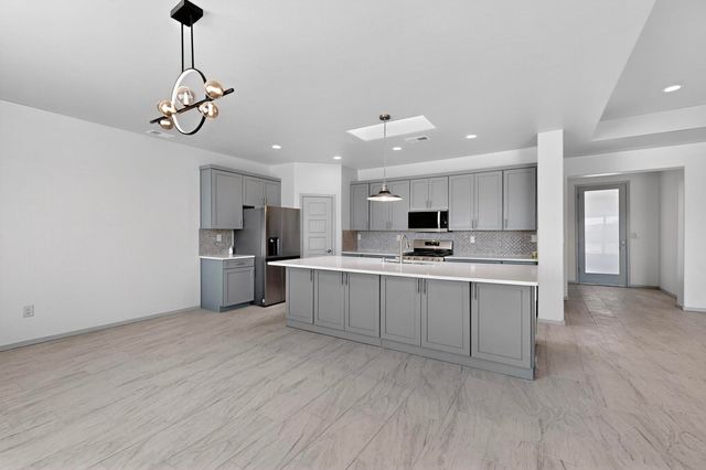 920 NightGlow Avenue NE, Rio Rancho, NM 87144