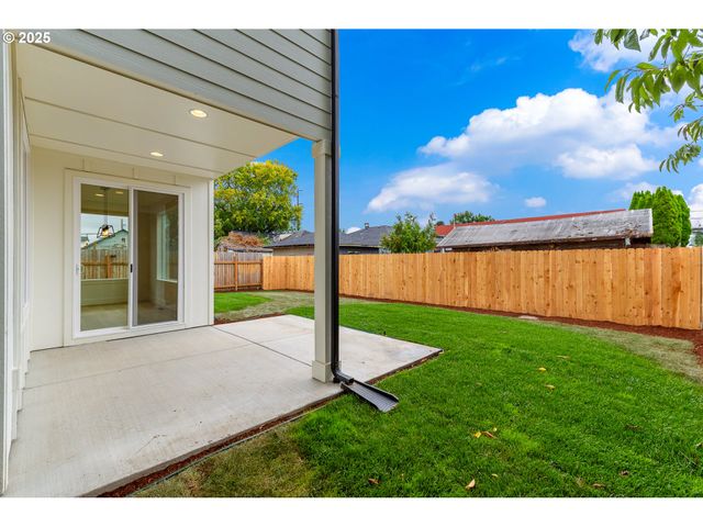 1209 S 6TH Ave, Kelso, WA 98626