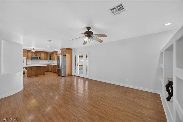 90 East Levi Avenue, Las Vegas, NV 89183