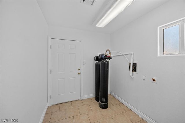 90 East Levi Avenue, Las Vegas, NV 89183