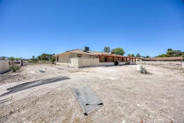90 East Levi Avenue, Las Vegas, NV 89183