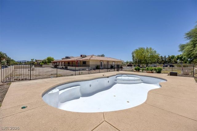 90 East Levi Avenue, Las Vegas, NV 89183