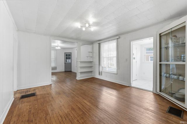 1012 S Main Street, Goshen, IN 46526