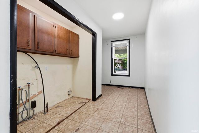 1012 S Main Street, Goshen, IN 46526