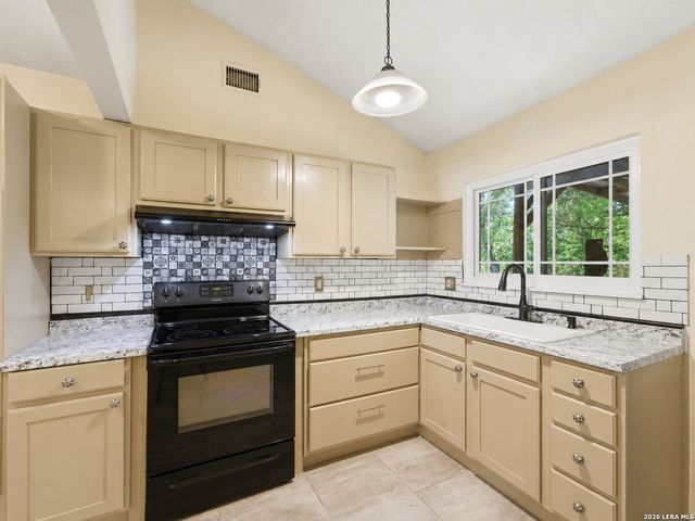 1114 CHURING DR, San Antonio, TX 78245
