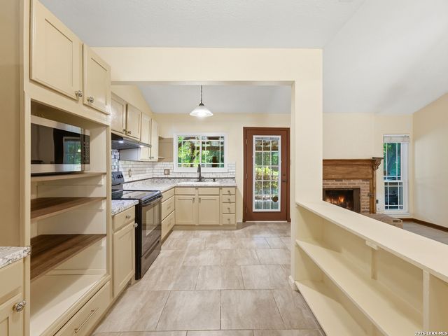 1114 CHURING DR, San Antonio, TX 78245