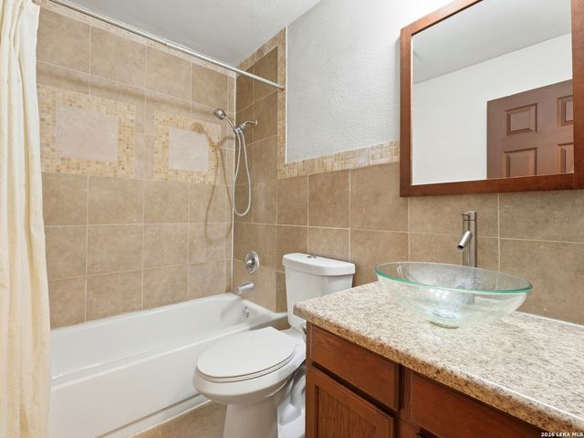 1114 CHURING DR, San Antonio, TX 78245