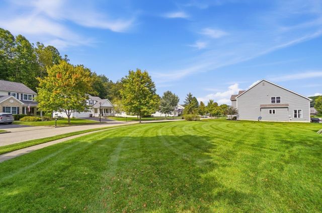 626 Greenwood Loop, Newark, OH 43055