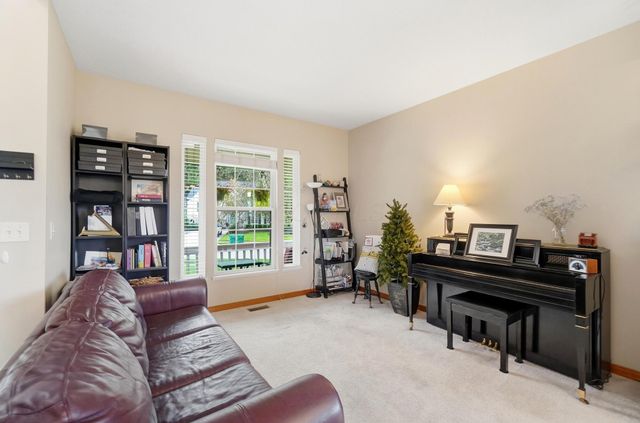 626 Greenwood Loop, Newark, OH 43055