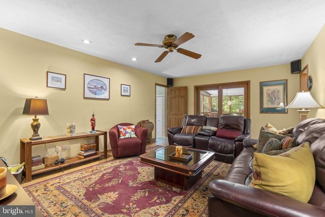 673 WELLERBURN AVE, Severna Park, MD 21146