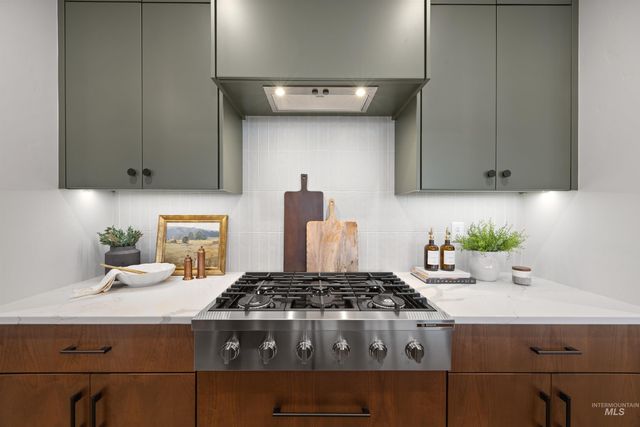 7232 N Firhill Pl, Eagle, ID 83616