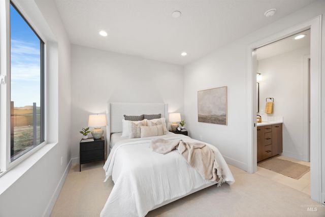 7232 N Firhill Pl, Eagle, ID 83616