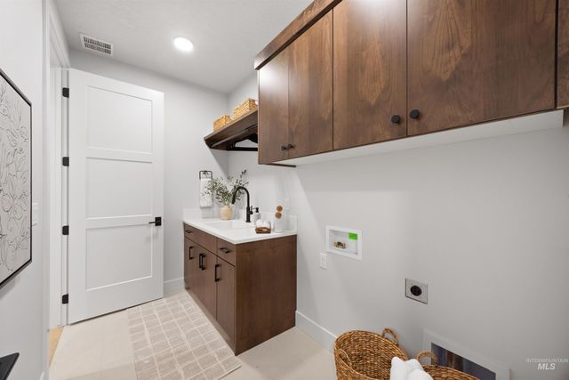 7232 N Firhill Pl, Eagle, ID 83616