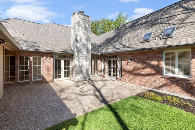 25722 Overlake Drive, Spring, TX 77380