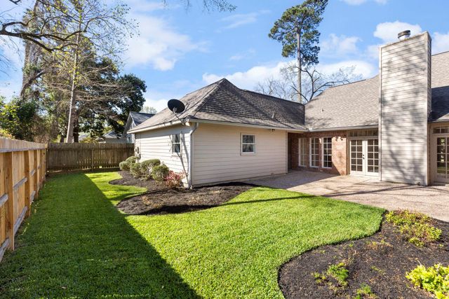 25722 Overlake Drive, Spring, TX 77380