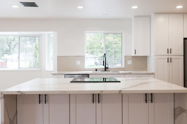 8260 E Granite Dr, Granite Bay, CA 95746