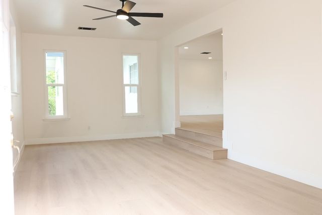 8260 E Granite Dr, Granite Bay, CA 95746