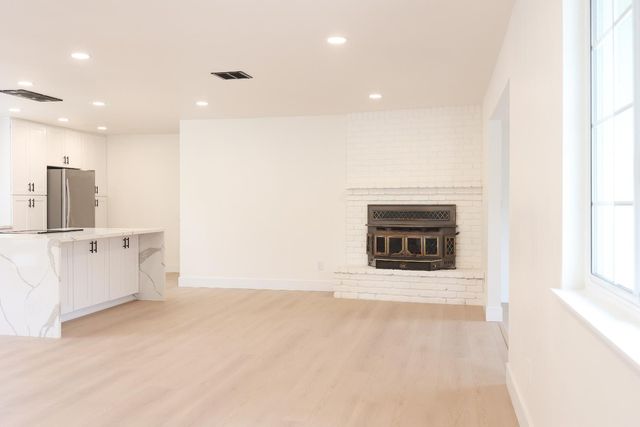 8260 E Granite Dr, Granite Bay, CA 95746