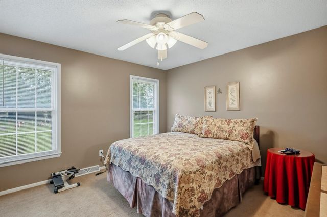 2550 S Weller Avenue, Springfield, MO 65804