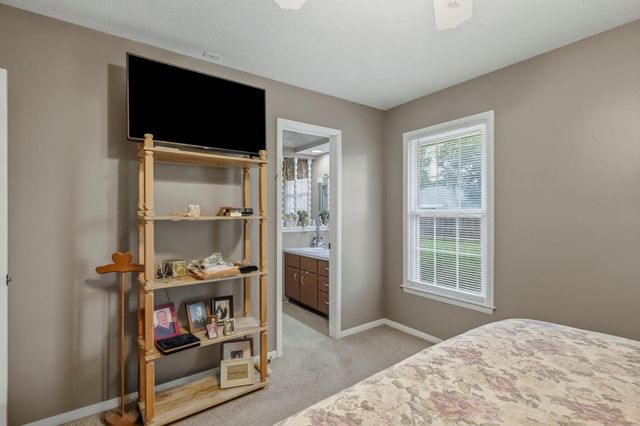 2550 S Weller Avenue, Springfield, MO 65804