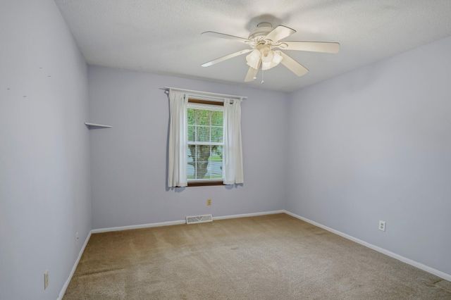 2550 S Weller Avenue, Springfield, MO 65804