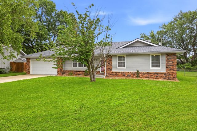 2550 S Weller Avenue, Springfield, MO 65804