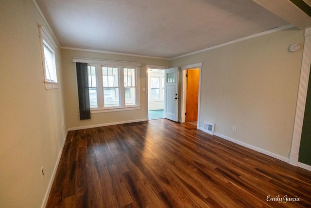 1151 W Dale Avenue, Muskegon, MI 49441