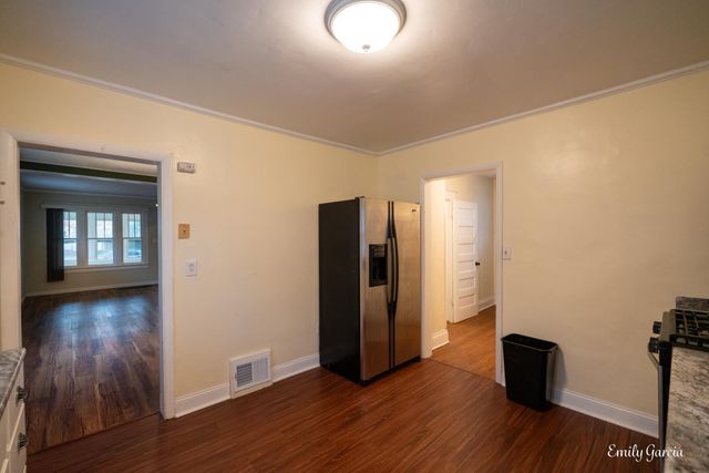 1151 W Dale Avenue, Muskegon, MI 49441