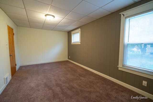 1151 W Dale Avenue, Muskegon, MI 49441