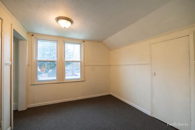 1151 W Dale Avenue, Muskegon, MI 49441