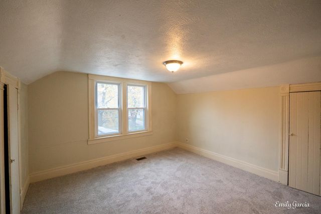 1151 W Dale Avenue, Muskegon, MI 49441