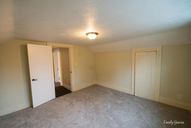 1151 W Dale Avenue, Muskegon, MI 49441