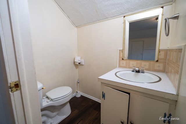 1151 W Dale Avenue, Muskegon, MI 49441