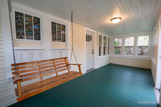 1151 W Dale Avenue, Muskegon, MI 49441