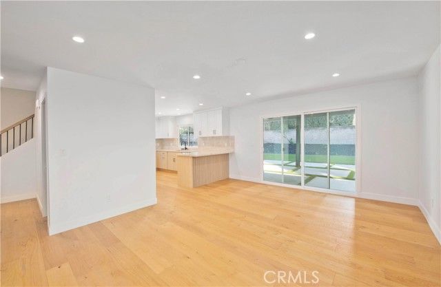 22357 Welby Way, Woodland Hills (los Angeles), CA 91303