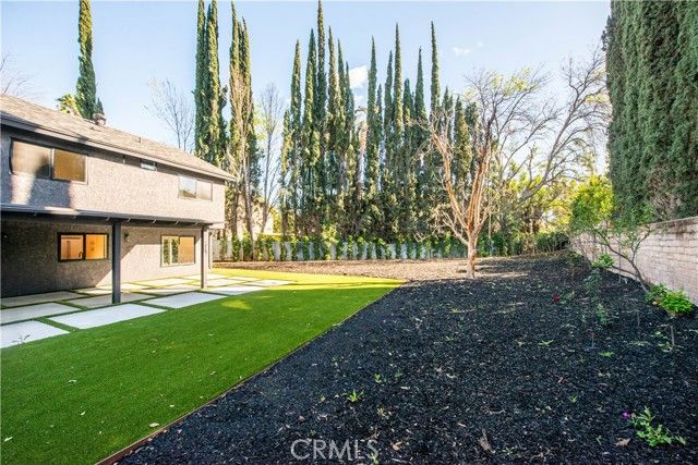 22357 Welby Way, Woodland Hills (los Angeles), CA 91303