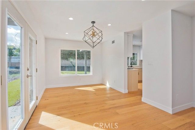 22357 Welby Way, Woodland Hills (los Angeles), CA 91303