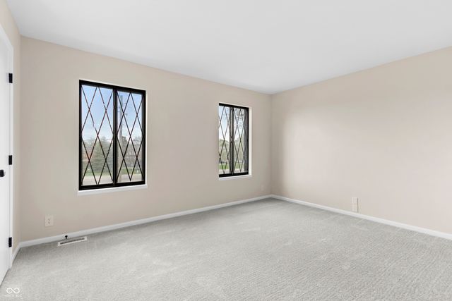 8104 Bromley Place, Indianapolis, IN 46219