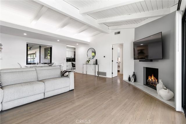 7839 Sausalito, West Hills, CA 91304
