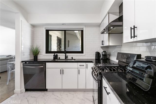 7839 Sausalito, West Hills, CA 91304