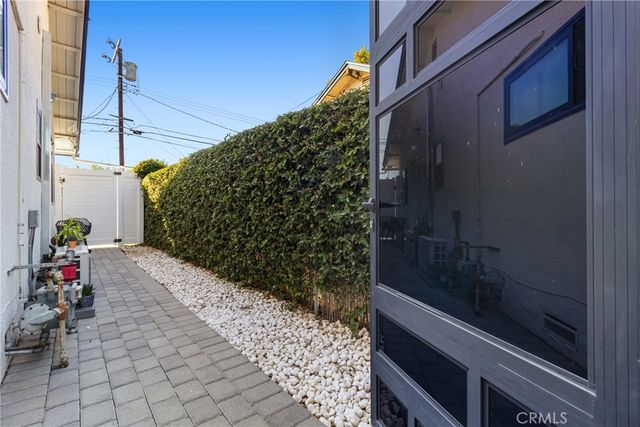 7839 Sausalito, West Hills, CA 91304