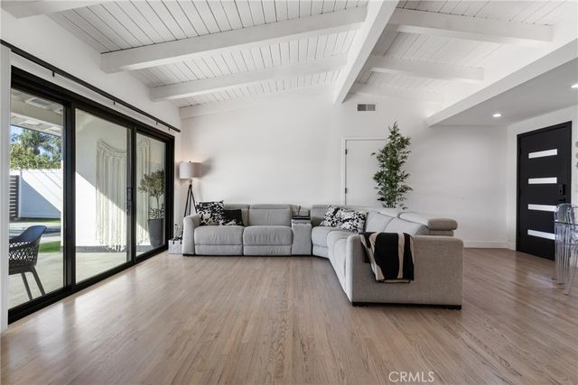 7839 Sausalito, West Hills, CA 91304
