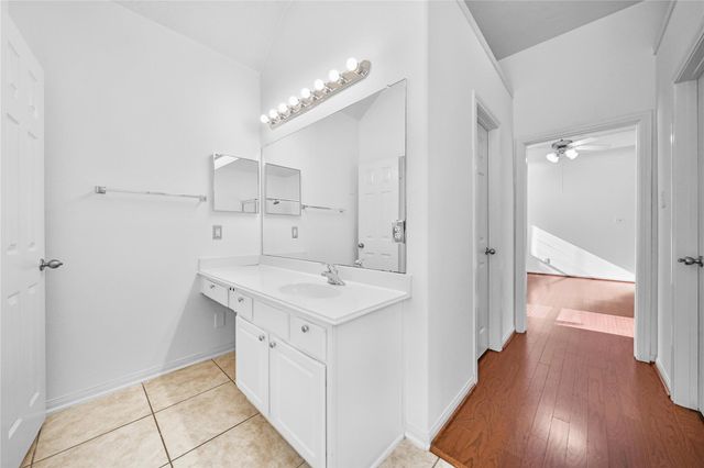 11 Griffin Hill Court, Spring, TX 77382