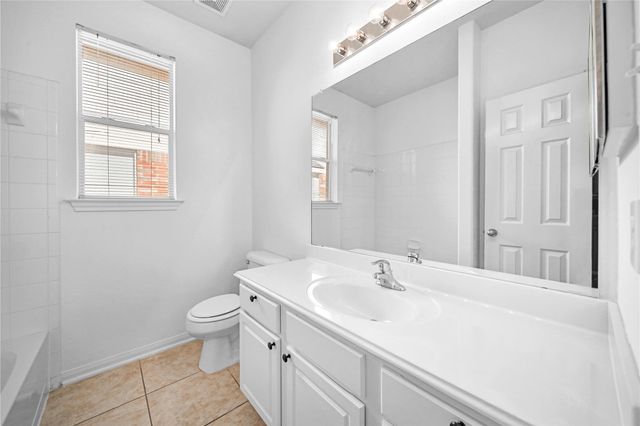 11 Griffin Hill Court, Spring, TX 77382